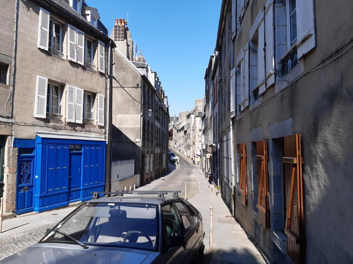 Appartement Haute Ville meublé avec cour privative Granville Exterior foto